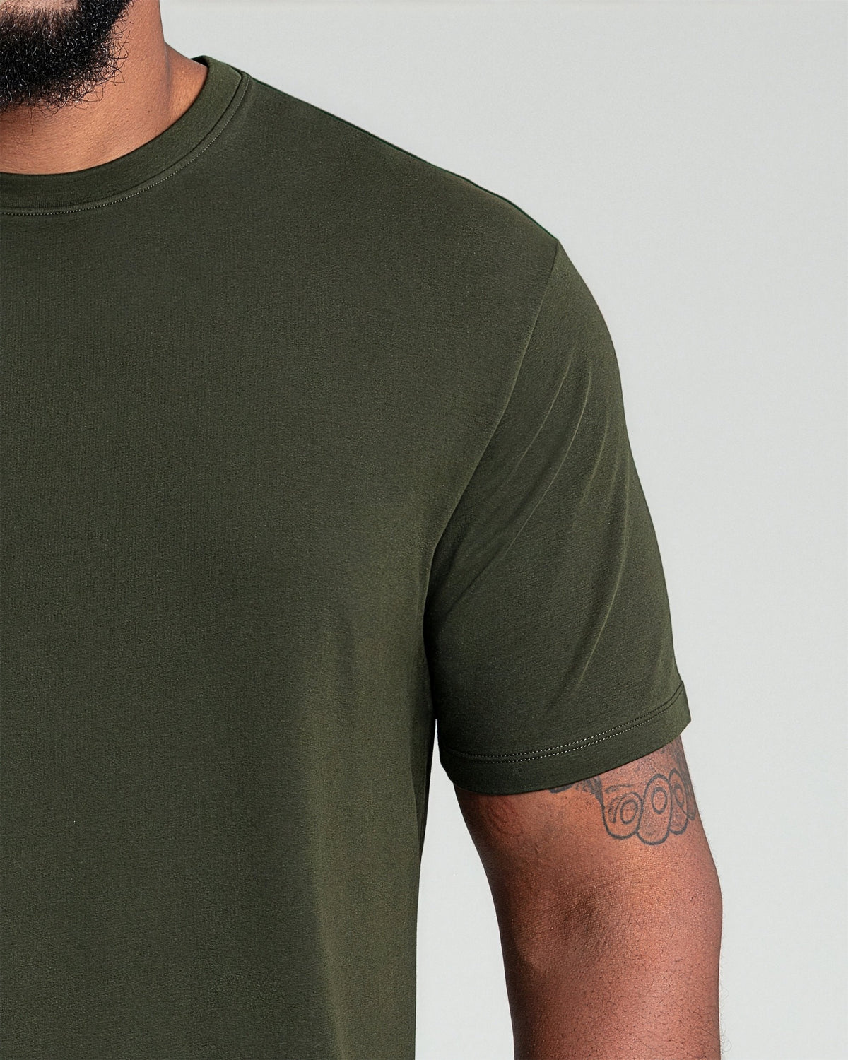 Organic Crew Neck T-Shirt (Relaxed Fit) / Olive