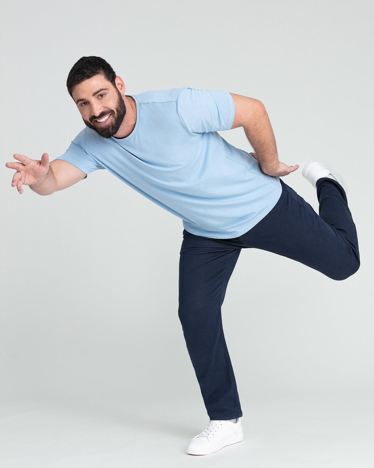 Organic Crew Neck T-Shirt (Slim Fit) / Light Blue