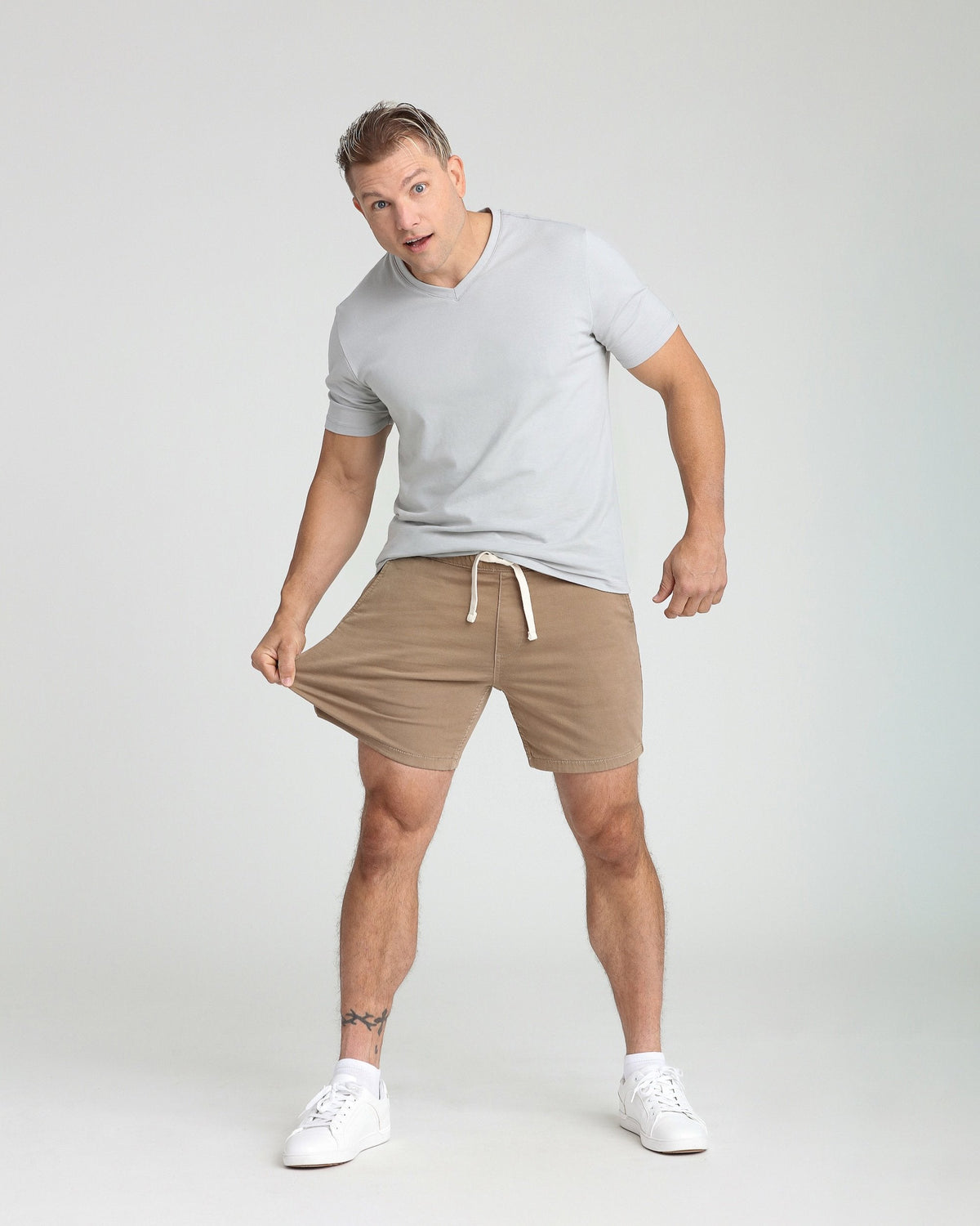 Everyday Comfort Shorts (Slim Fit) / Dark Khaki
