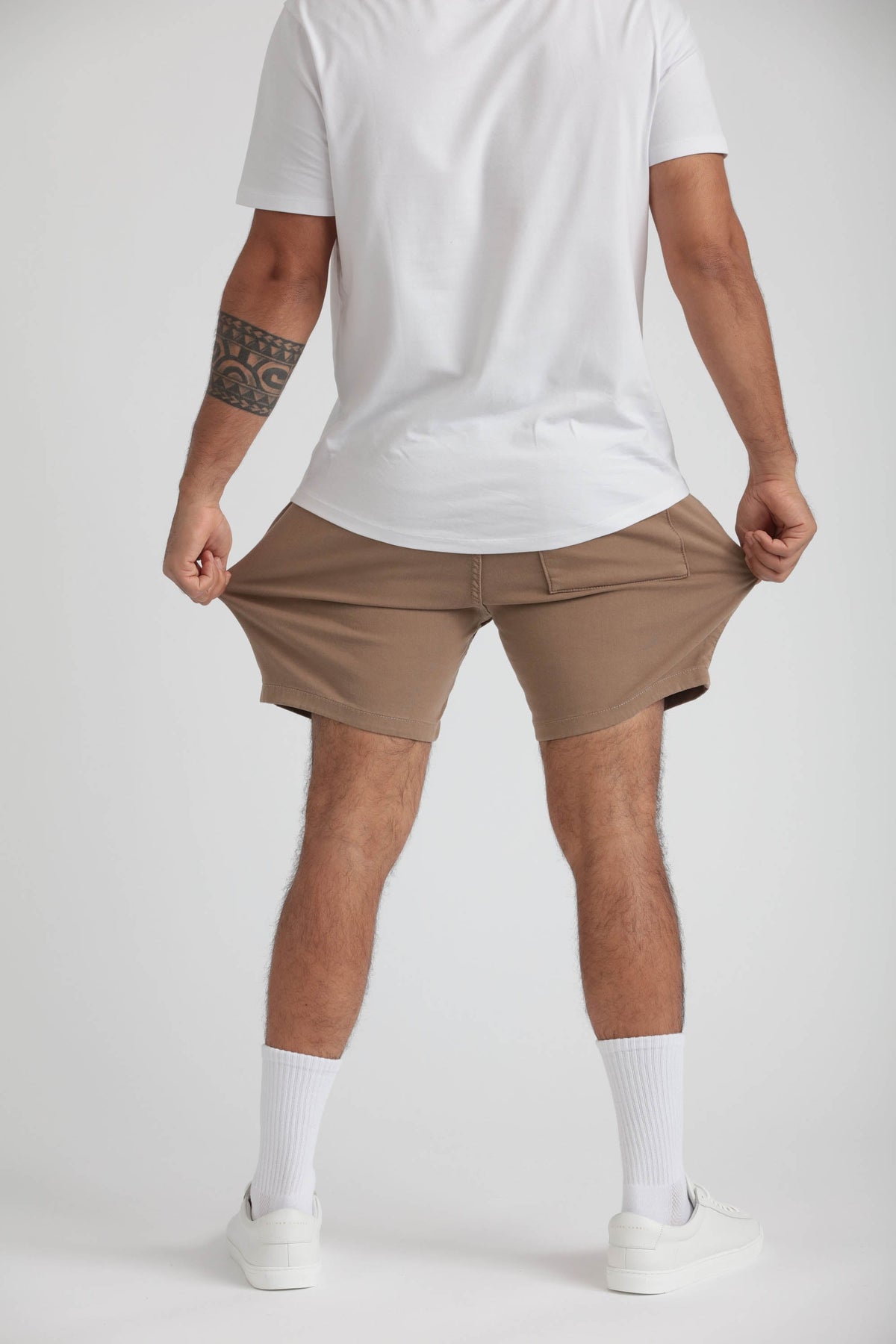 Everyday Comfort Shorts (Slim Fit) / Dark Khaki & Navy