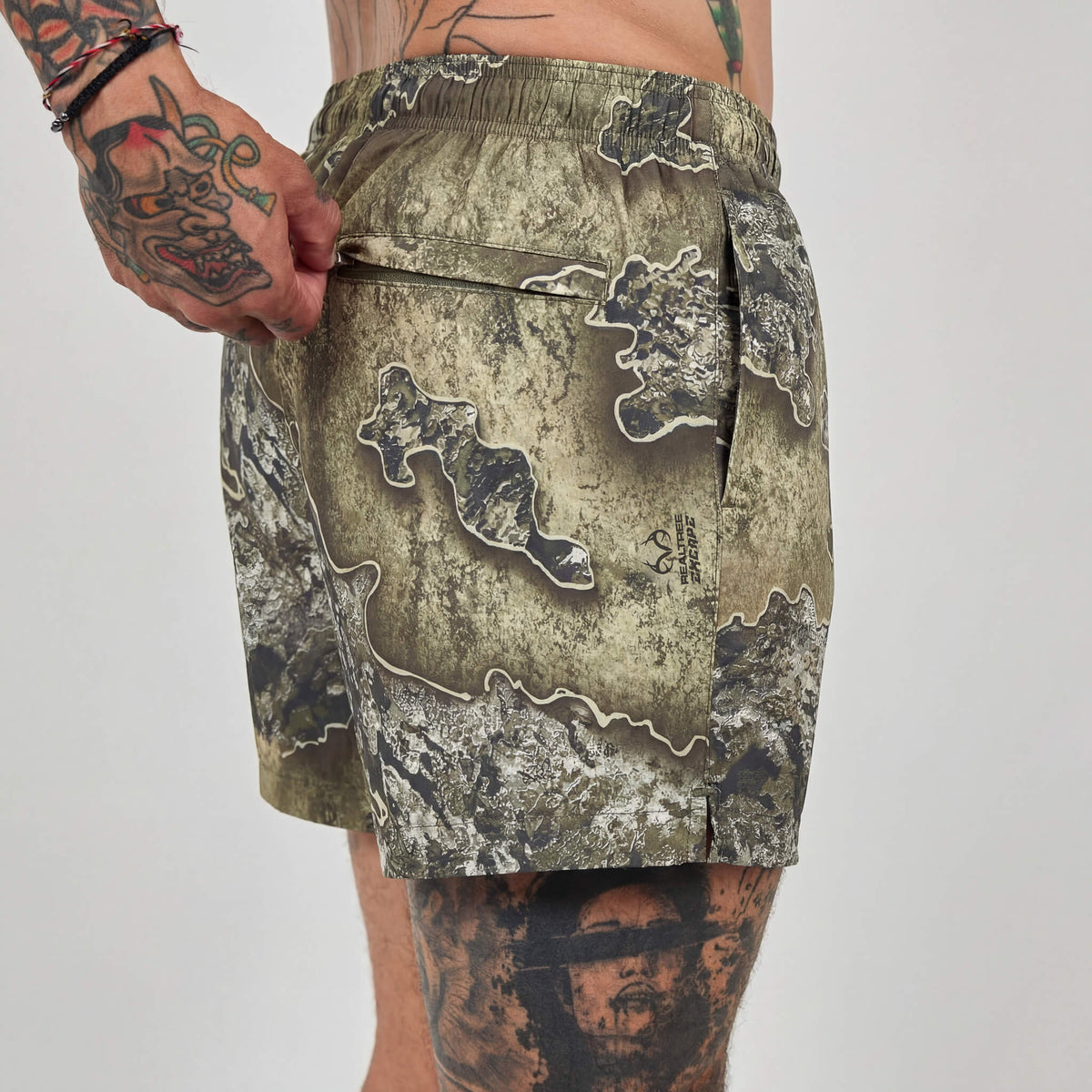 (New) Realtree® Shorts - Excape