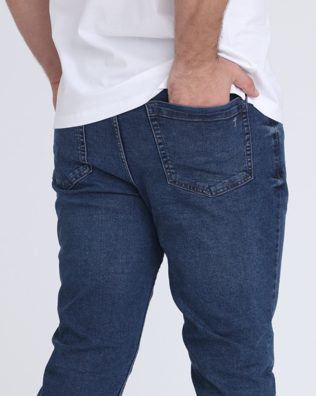 Athletic Fit / Admiral (Med Blue)