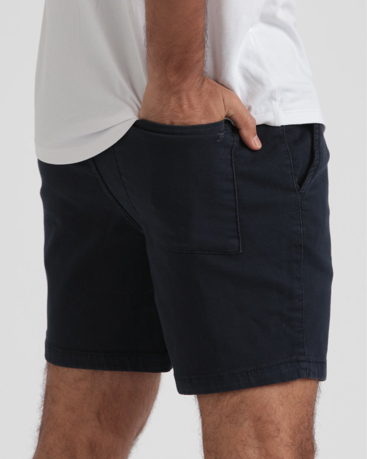 Everyday Comfort Shorts (Athletic Fit) / Dark Khaki & Navy