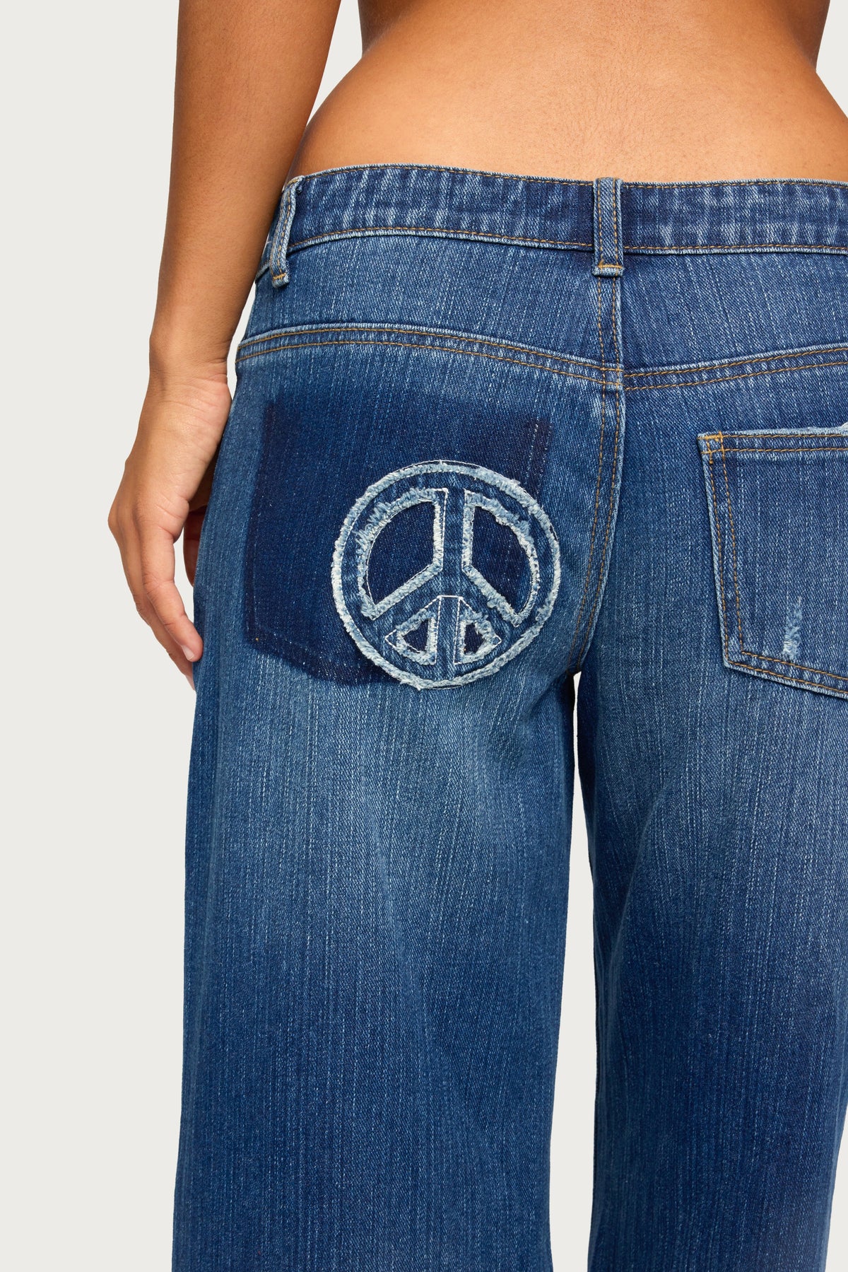 Sini Peace Low Rise Baggy Jeans
